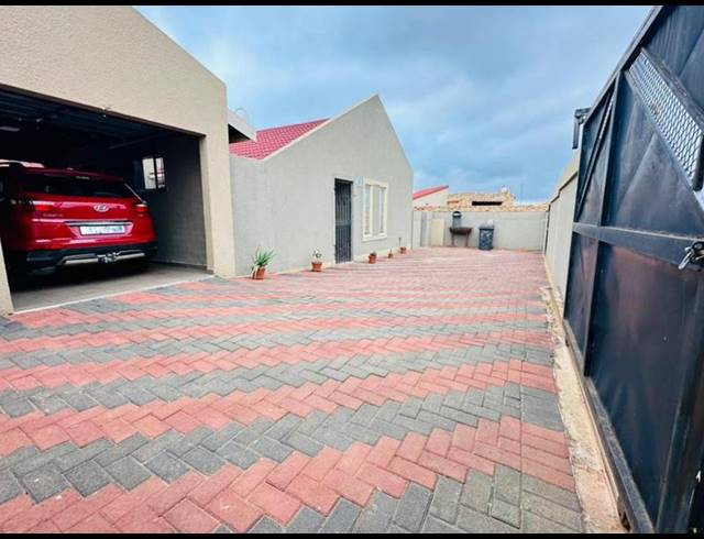 3 BEDROOM HOUSE FOR SALE IN ENNERDALE